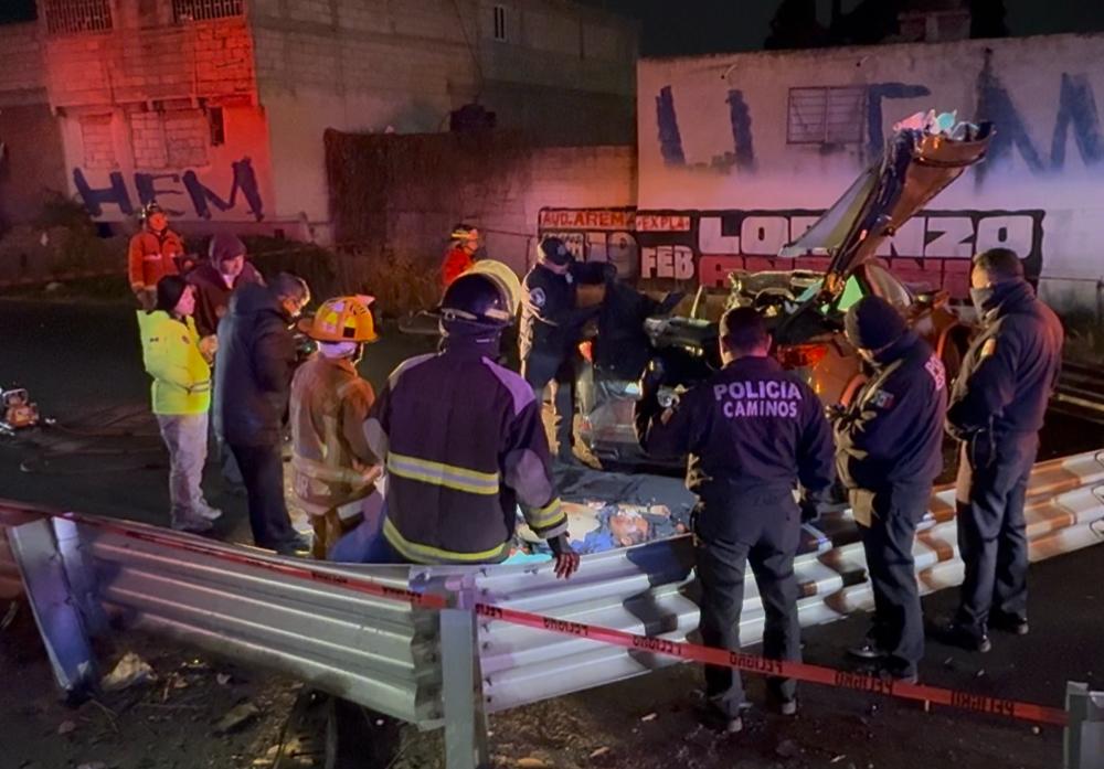 Aparatoso choque deja un muerto en la México-Puebla