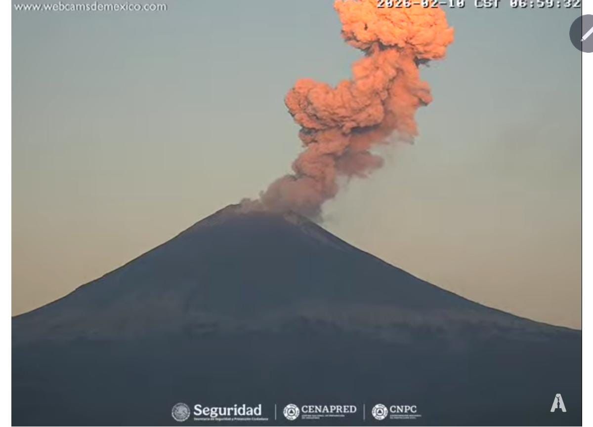Exhalación del Popocatépetl alcanza un kilómetro de altura