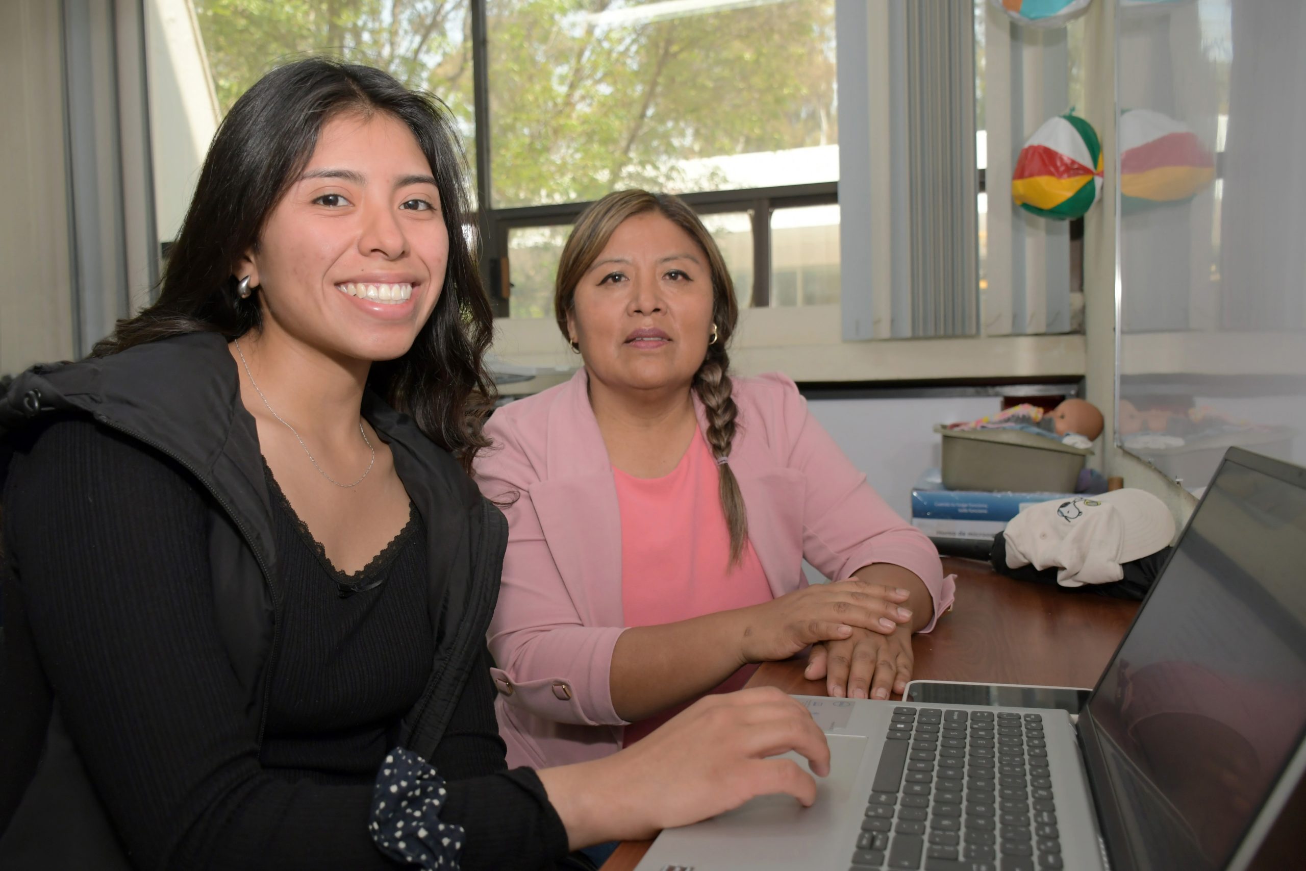 Académica de la BUAP impulsa alfabetización científica en comunidades rurales