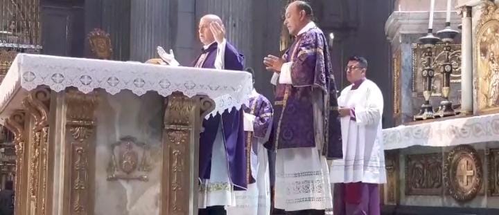 Misa dominical en Catedral de Puebla se convierte en clamor por la paz