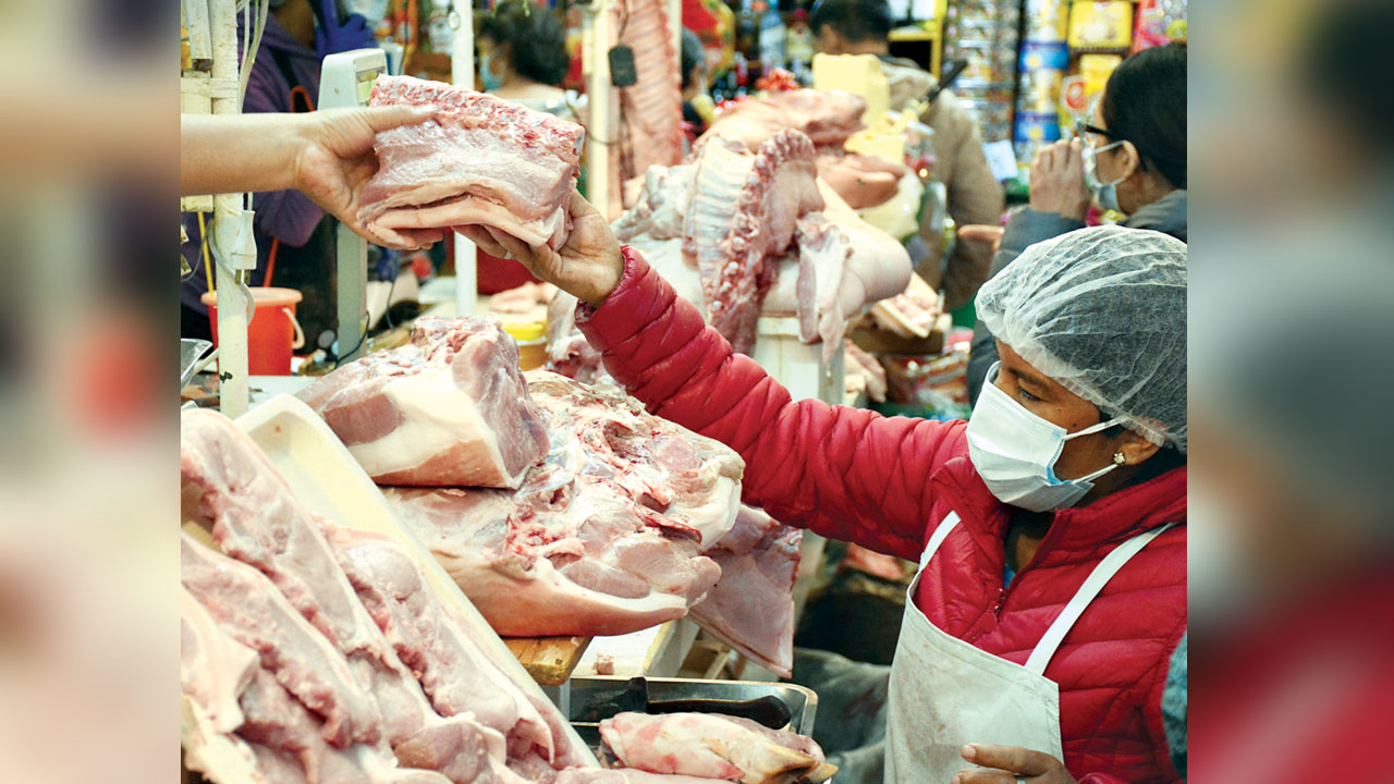 Decomisan una tonelada de carne de dudosa procedencia en Puebla capital