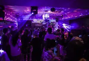 Clausuran cinco bares y liberan ciclovía en Puebla capital 