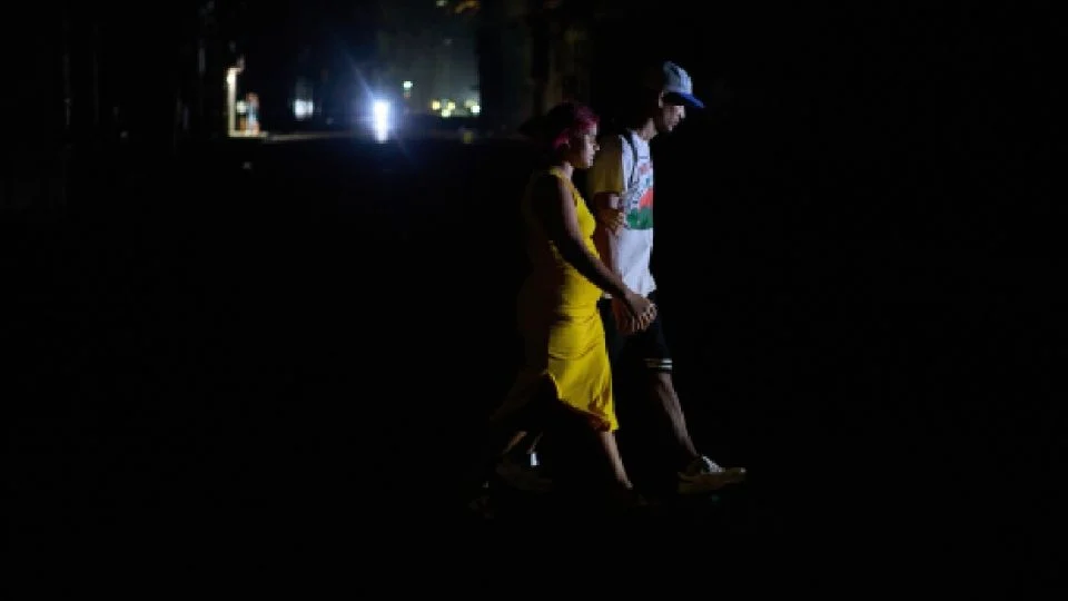 Apagón en Cuba deja a millones sin electricidad