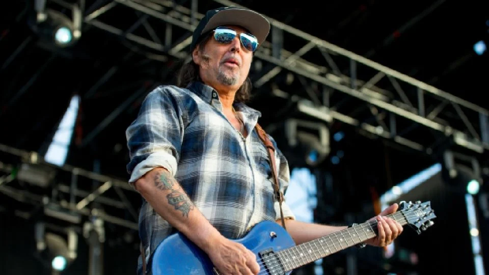 Muere Phil Campbell, guitarrista de Motörhead