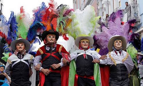 Planea tu ruta: desfiles de huehues complicarán el tránsito