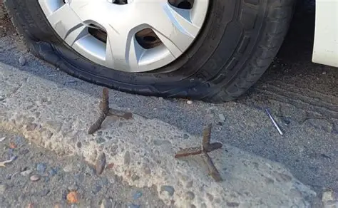 Aprueban castigar hasta con nueve años de prisión el uso de ponchallantas