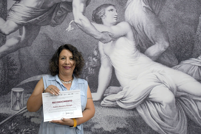 Reconocen a académica de la BUAP por su trayectoria