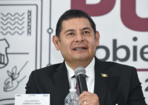 El Gobernador Alejandro Armenta destaca legado de Barbosa en Universidad de la Salud