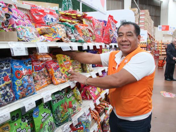 Puebla reduce pobreza laboral y consolida recuperación económica