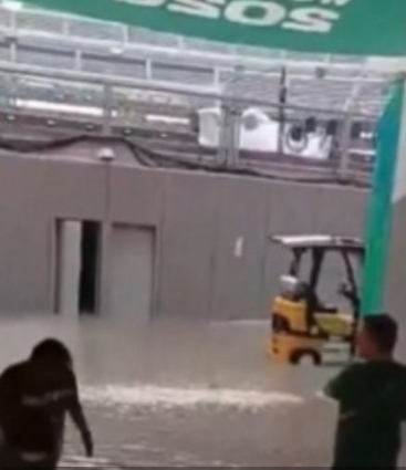 Azteca registra inundación antes de la inauguración del Mundial