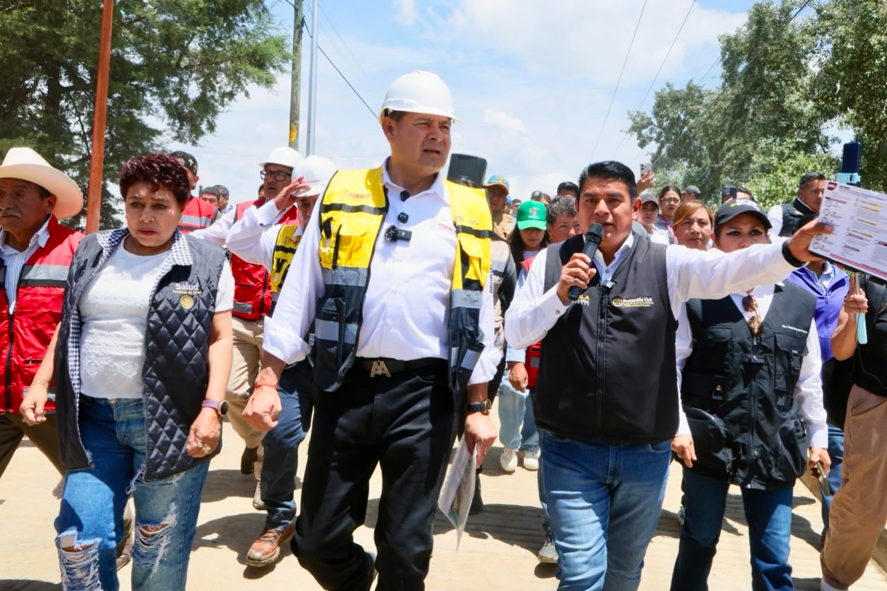 Recorre Armenta zonas afectadas en Ciudad Serdán