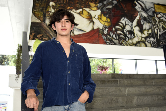 Estudiante de la BUAP gana concurso de cartel