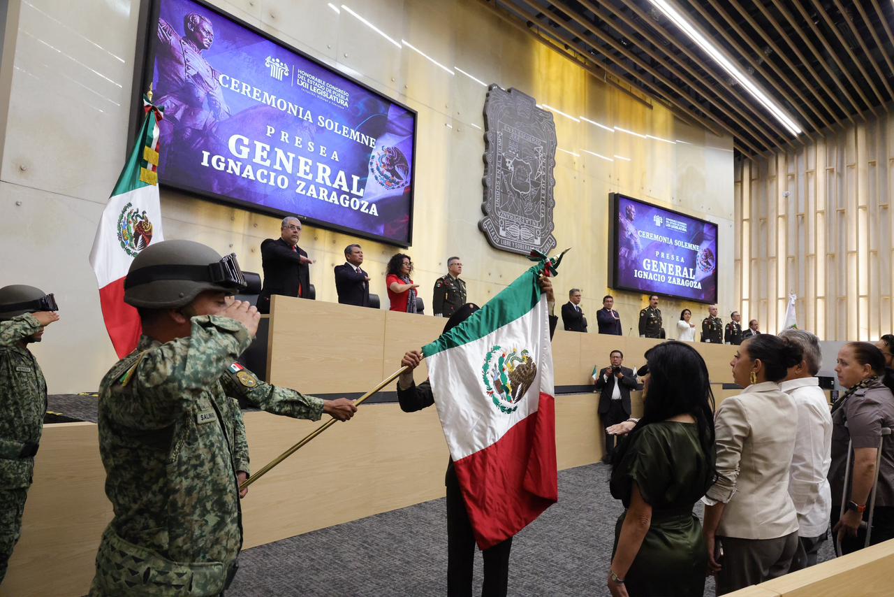 Congreso de Puebla entrega Presea Gral. Zaragoza