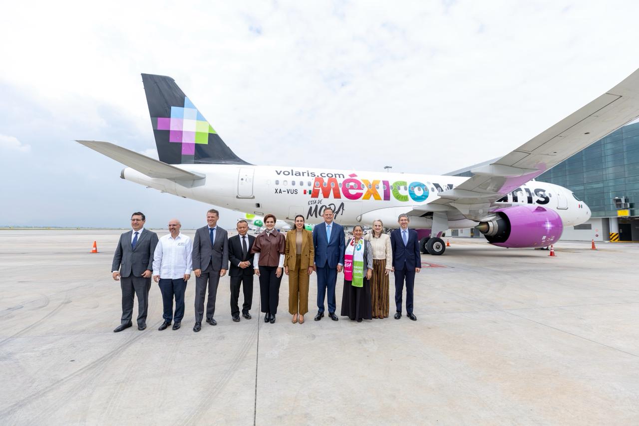 Presentan avión de promoción turística
