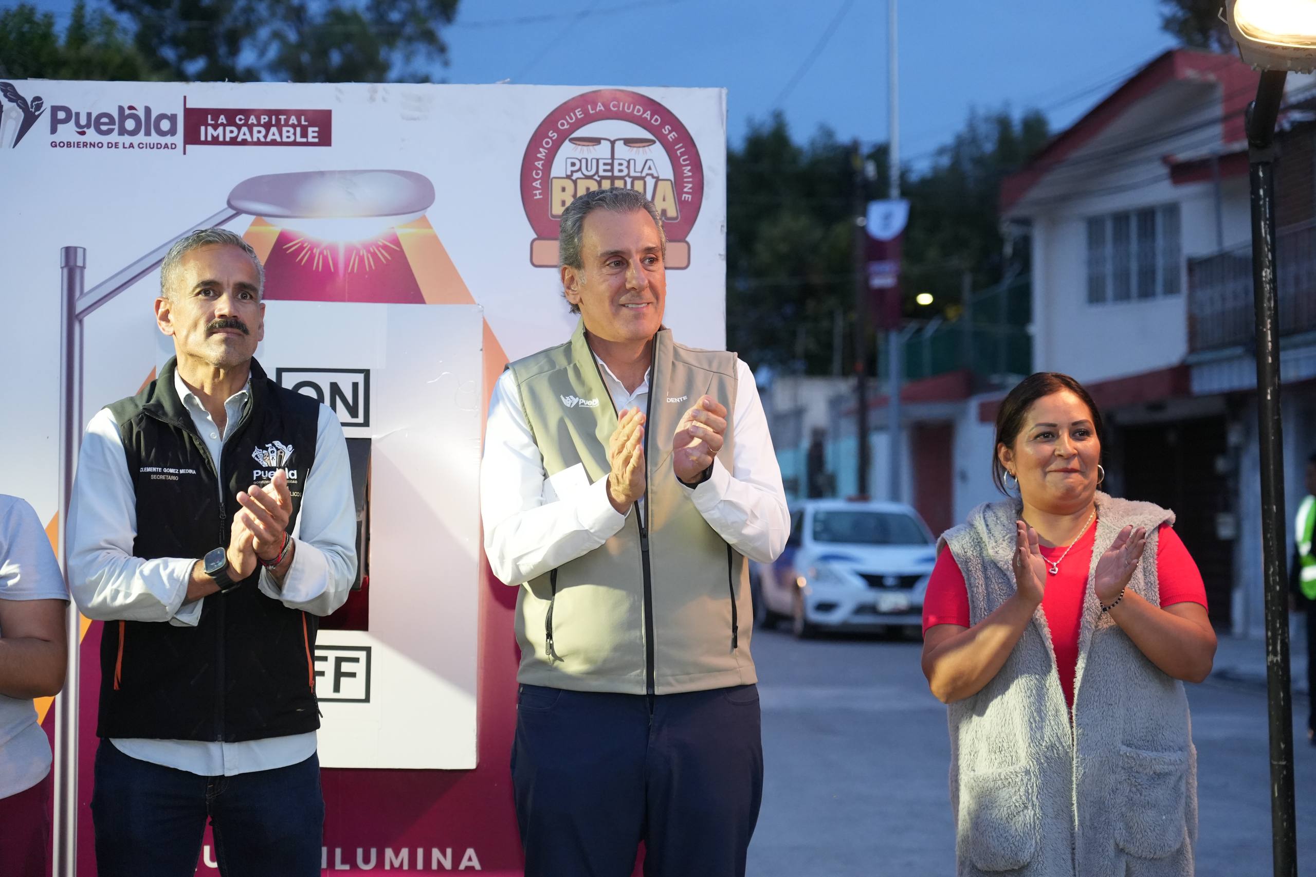 Modernizan alumbrado en la colonia 10 de Mayo