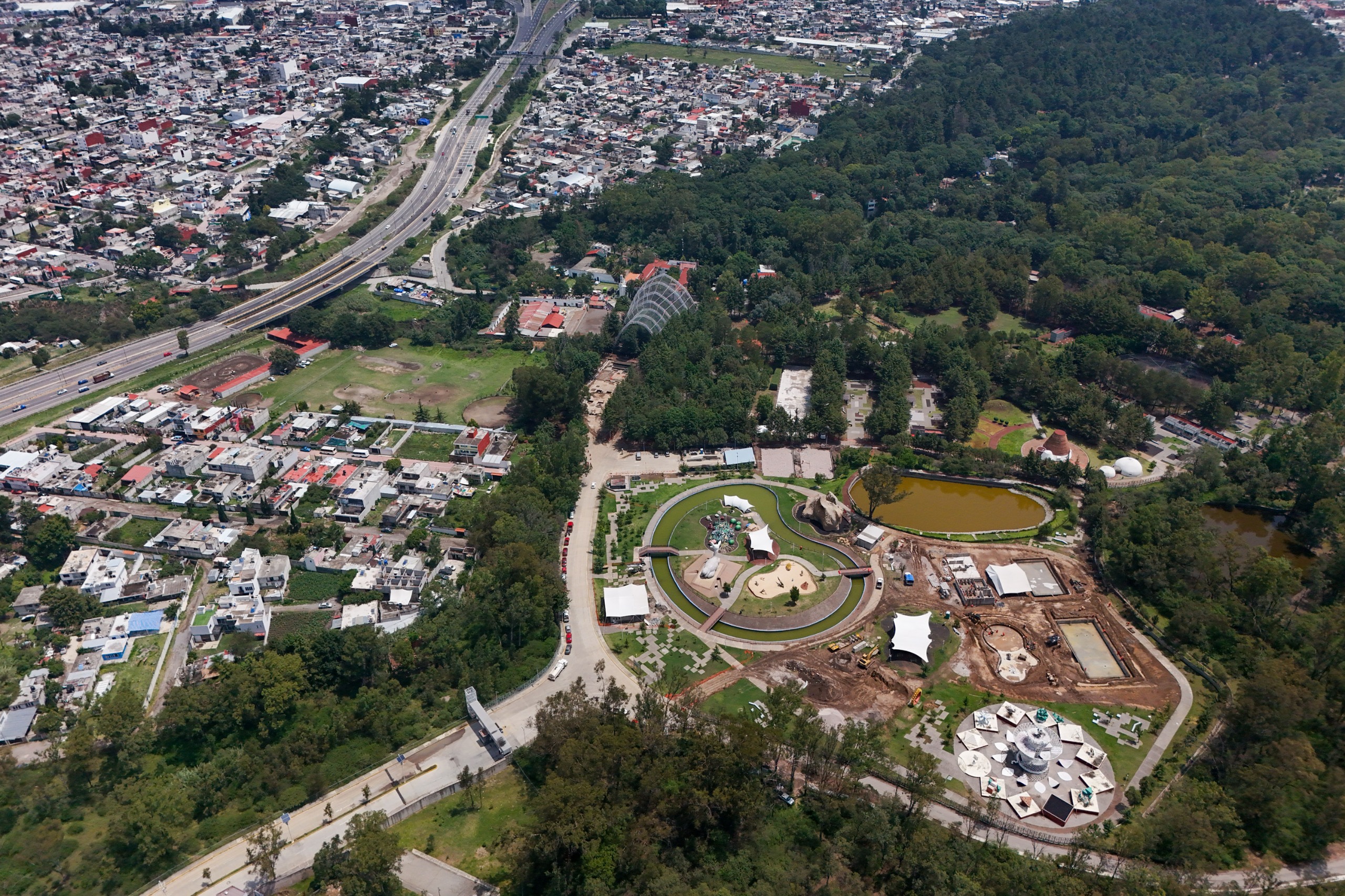 Recolectan firmas para rehabilitar pista del Ecoparque