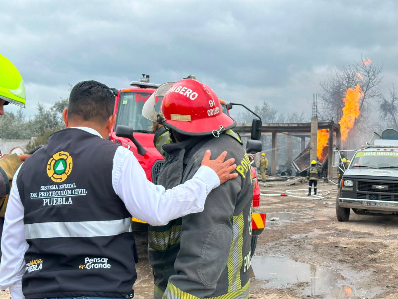 Tras explosión en Tepeaca; evacúan a casi 2 mil personas