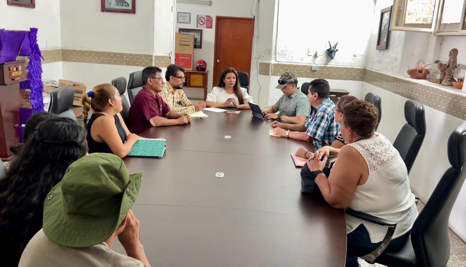 Pide regidora iniciar revocación de mandato contra alcaldesa de Acatlán