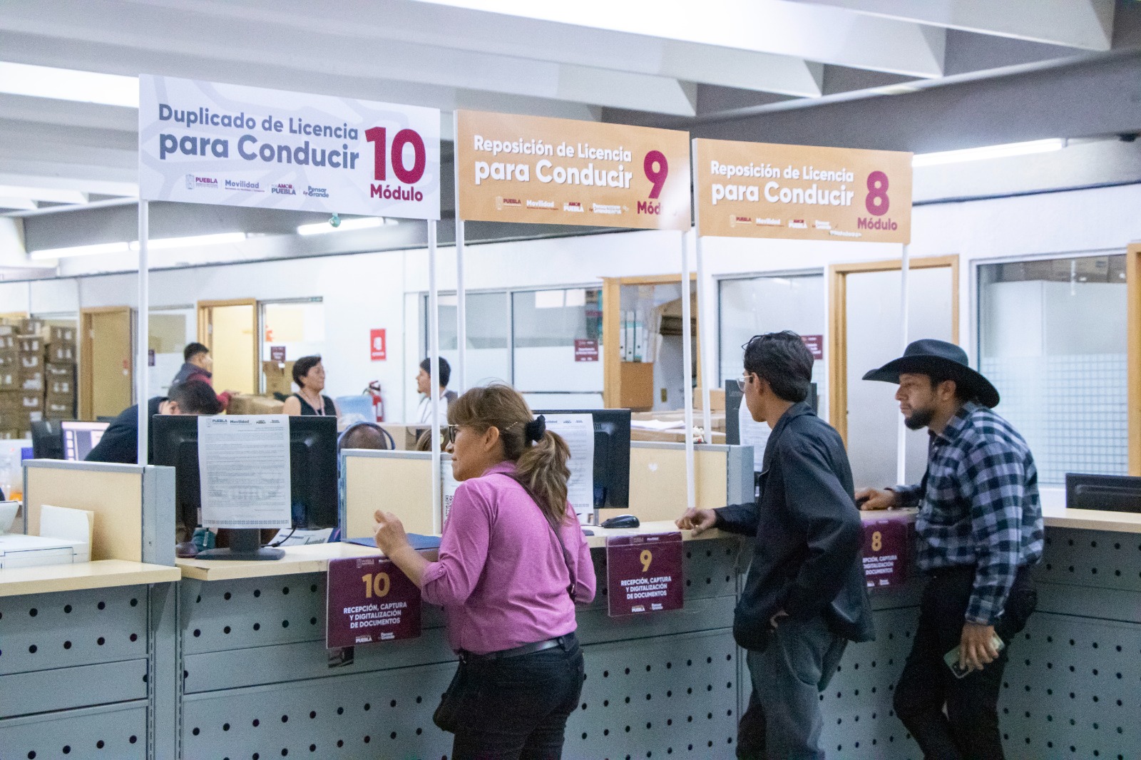 Presenta gobierno estatal guía de estudio para obtención de licencias de conducir