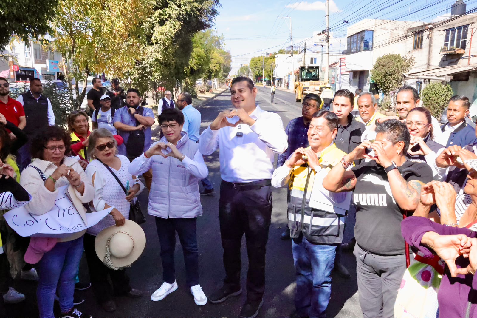 Presidenta Claudia Sheibaun Destaca Estrategia de Armenta Mier para la Pavimentación con maquinaria Propia