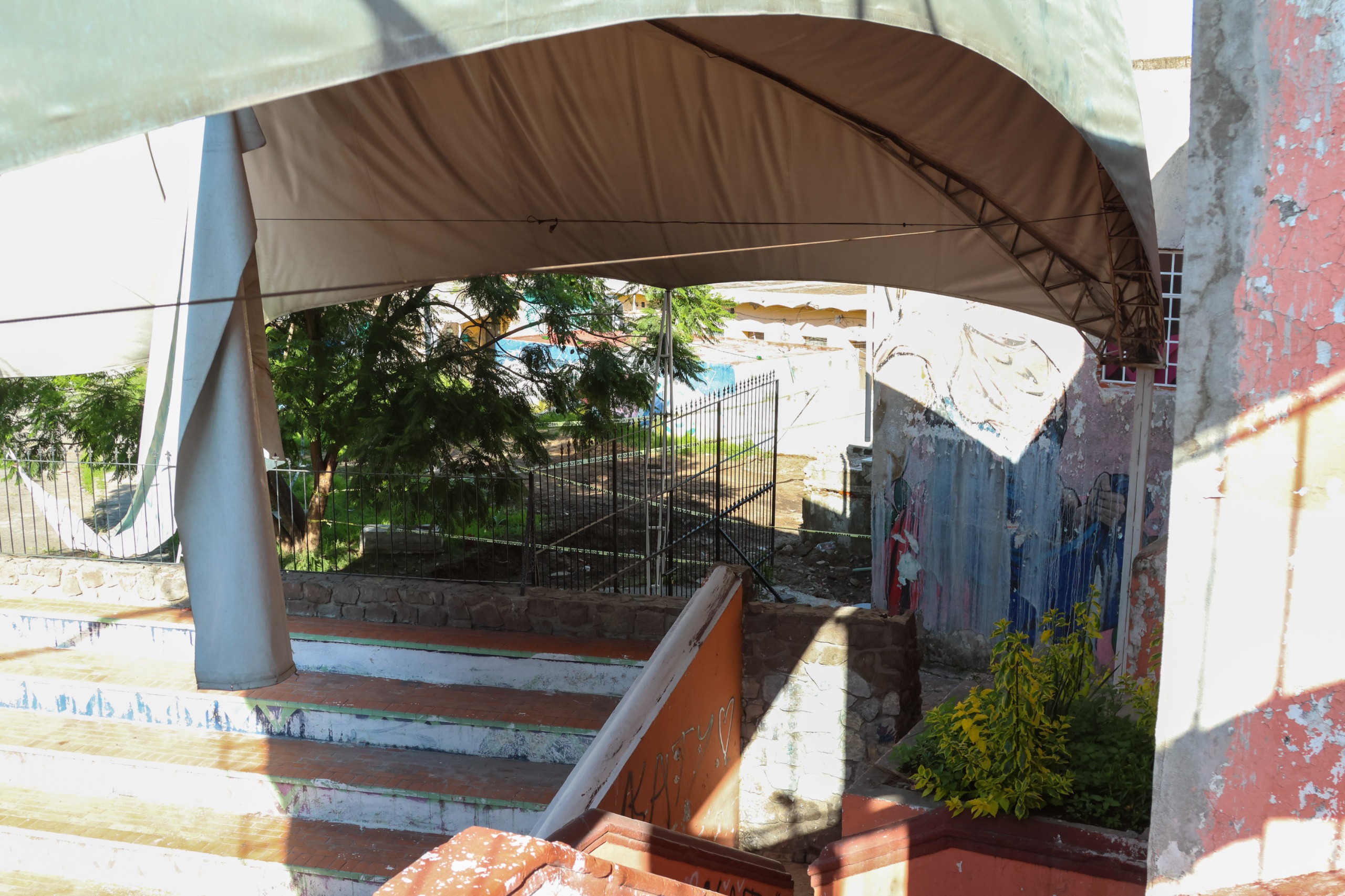 FXM afirma que muro junto a Teatro Recek era un riesgo