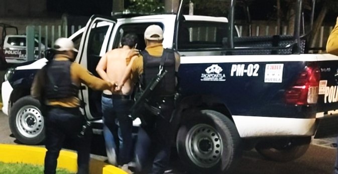 Mujer muere tras ser apuñalada presuntamente por su pareja en comunidad de Zacapoaxtla