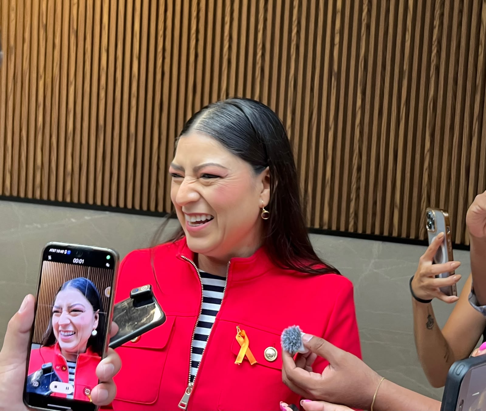 Claudia Rivera espera ser candidata en elecciones de 2027