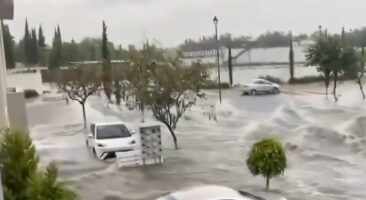 Lluvia provoca desbordamiento de vaso regulador e inundaciones en Huejotzingo