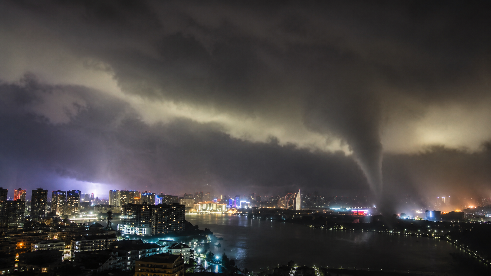 Tornado deja 11 muertos en Hubei, China