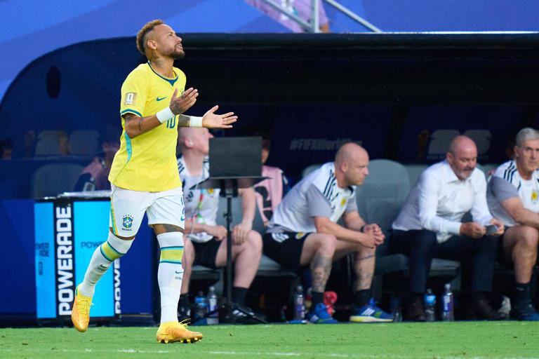 Neymar analiza poner fin a su carrera por lesiones y desgaste