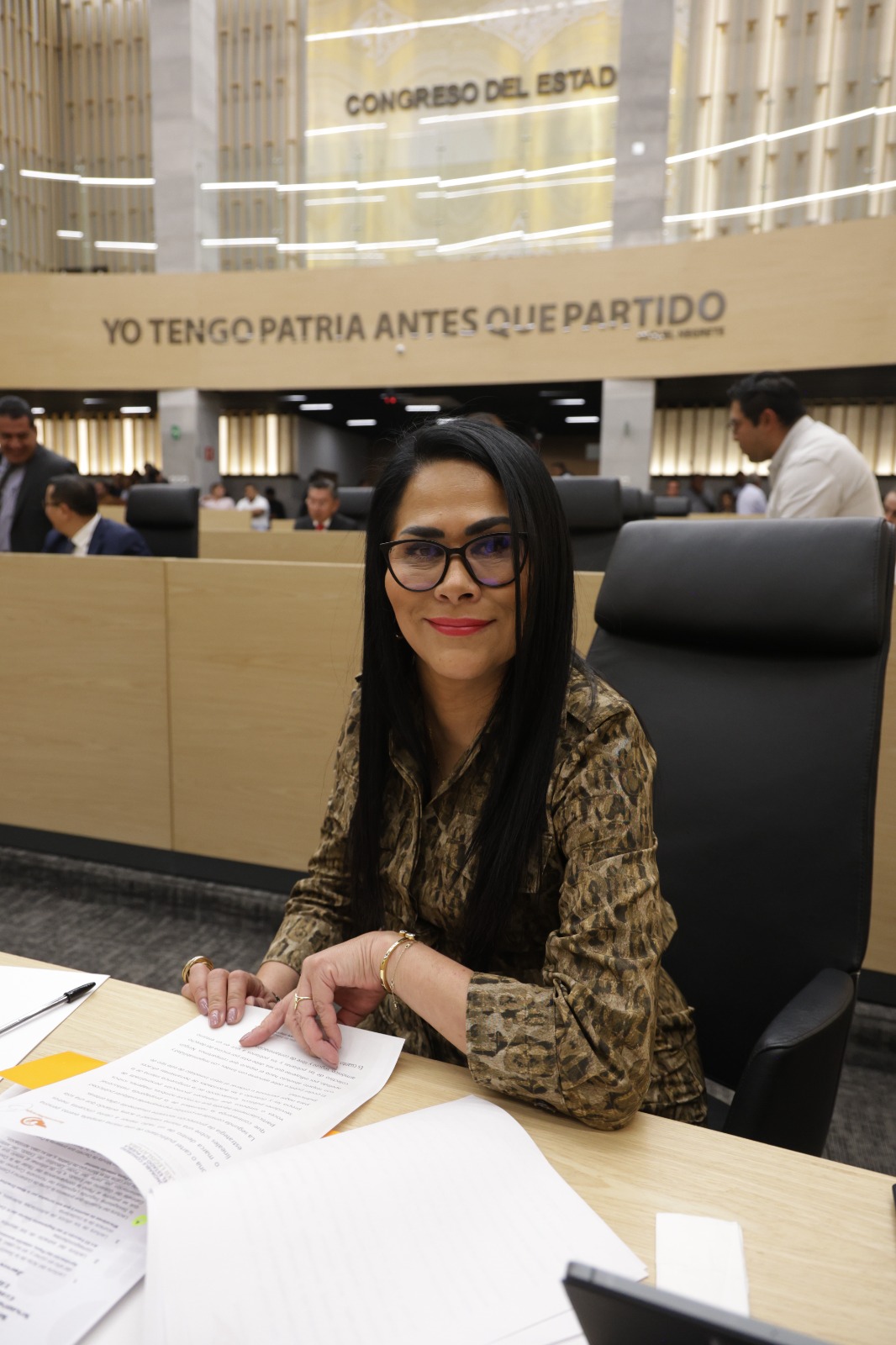 Propone Fedrha Suriano prohibiciones y límites para la fijación, construcción y colocación de anuncios