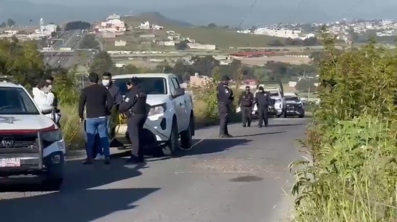 Hallan cadáver con impacto de bala en la cabeza en Jardines de la Montaña